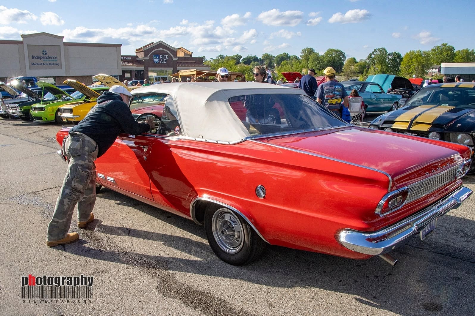 Classic car show crowd